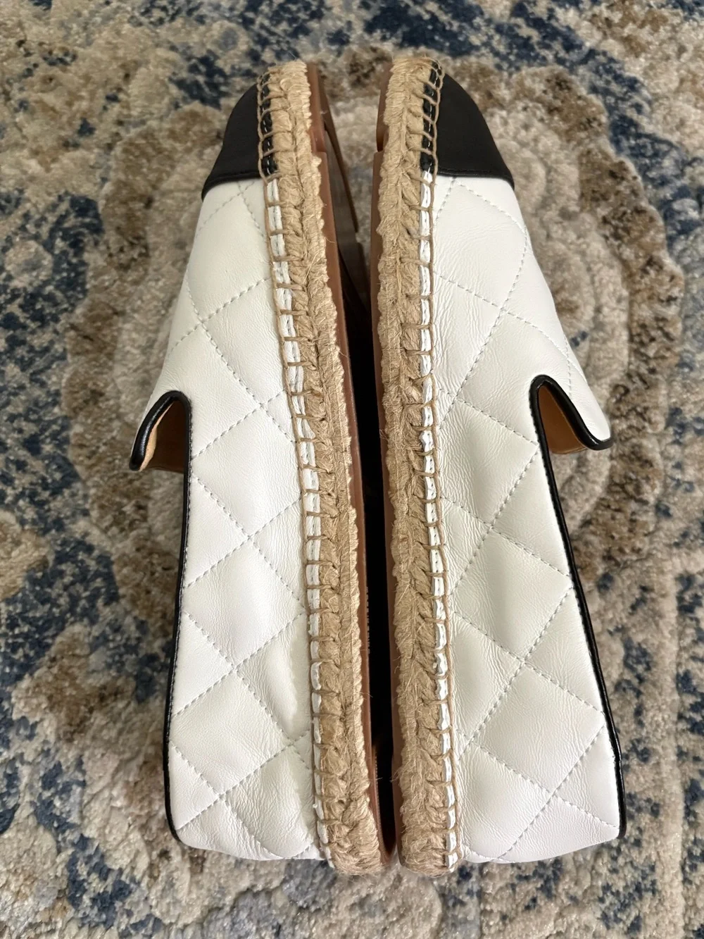 TALBOTS Women Izzy Quilted Nappa Espadrilles Leather Flat Shoes Size 8.5